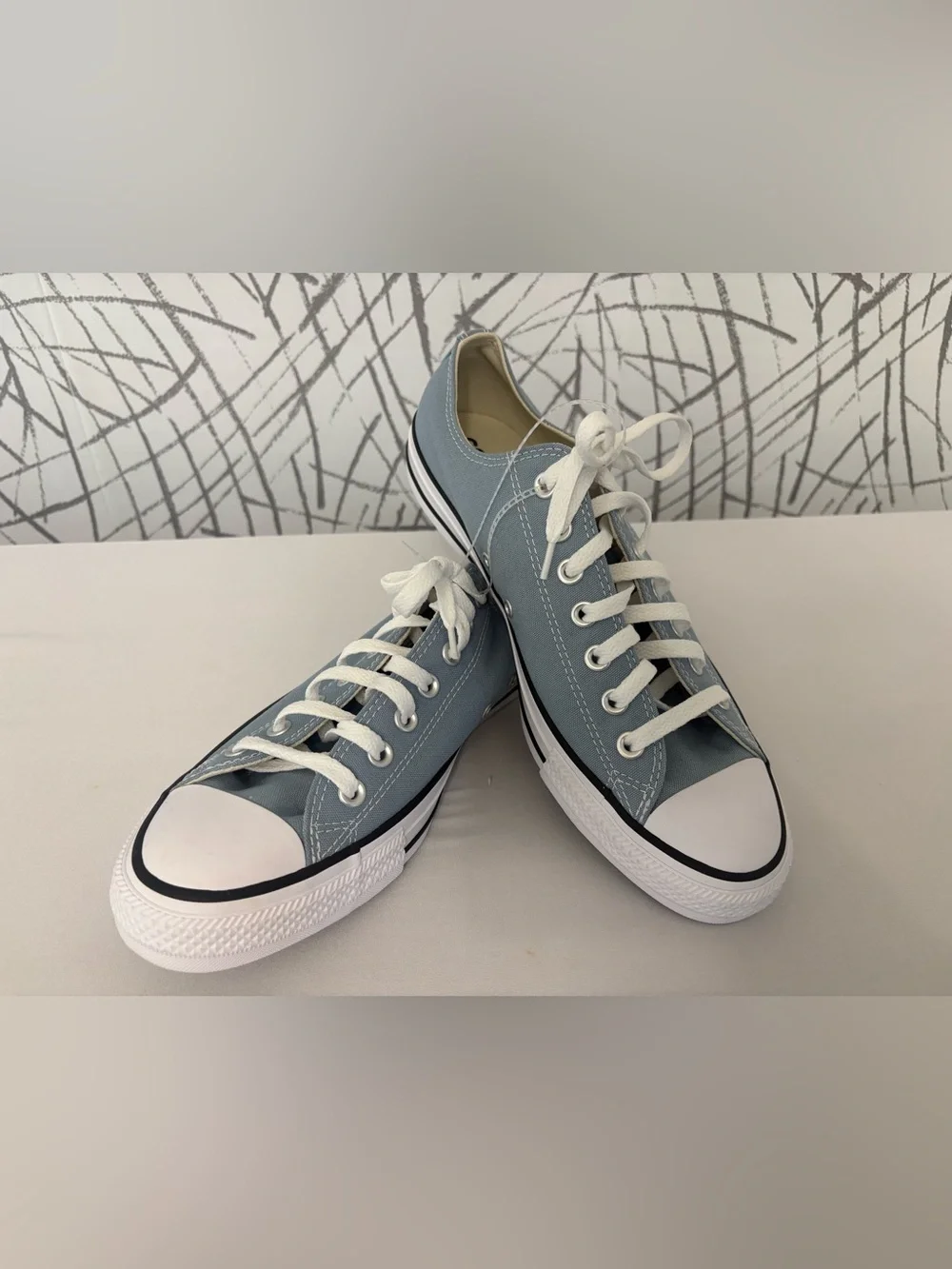Converse Chuck Taylor All Star low-top sneakers in a light blue - Picture 1 of 11